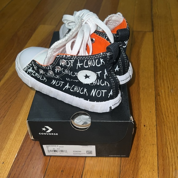 Converse UNT1TL3D Hi Kids size 10 - Picture 2 of 5
